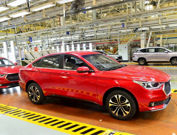 8万多买B级车，车长近5米配1.5T，这轿跑凭实力越