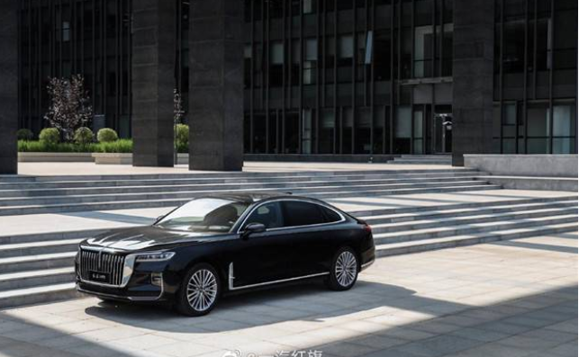  中国女排作为首批红旗H9车主 将与红旗品牌一起勇敢追梦 