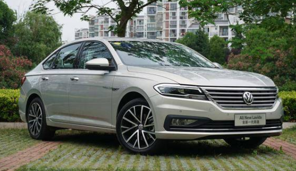  年销超50万辆，连续5年领跑轿车市场，朗逸靠的不是运气 