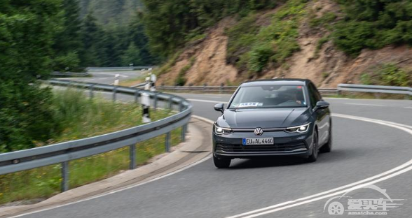 最熟悉的陌生人，第八代高尔夫，变，在何处？