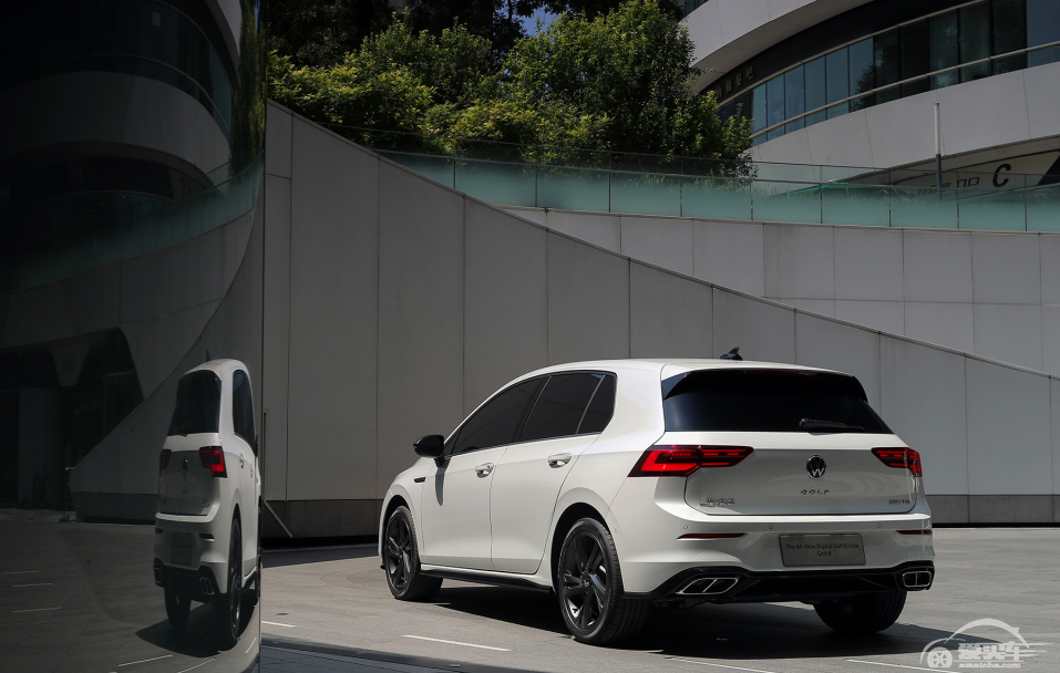 最熟悉的陌生人，第八代高尔夫，变，在何处？