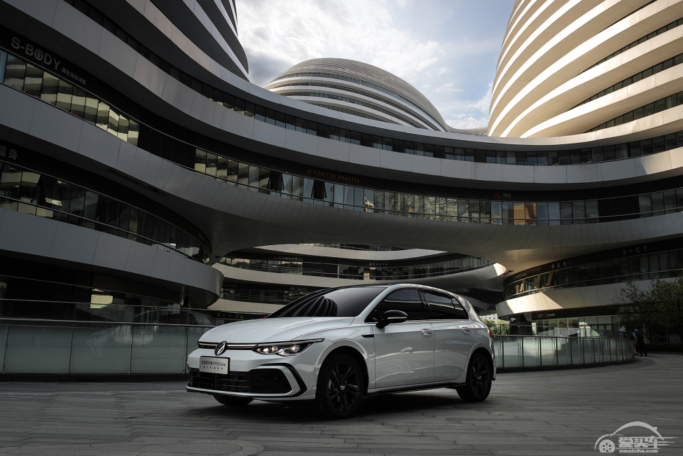 最熟悉的陌生人，第八代高尔夫，变，在何处？