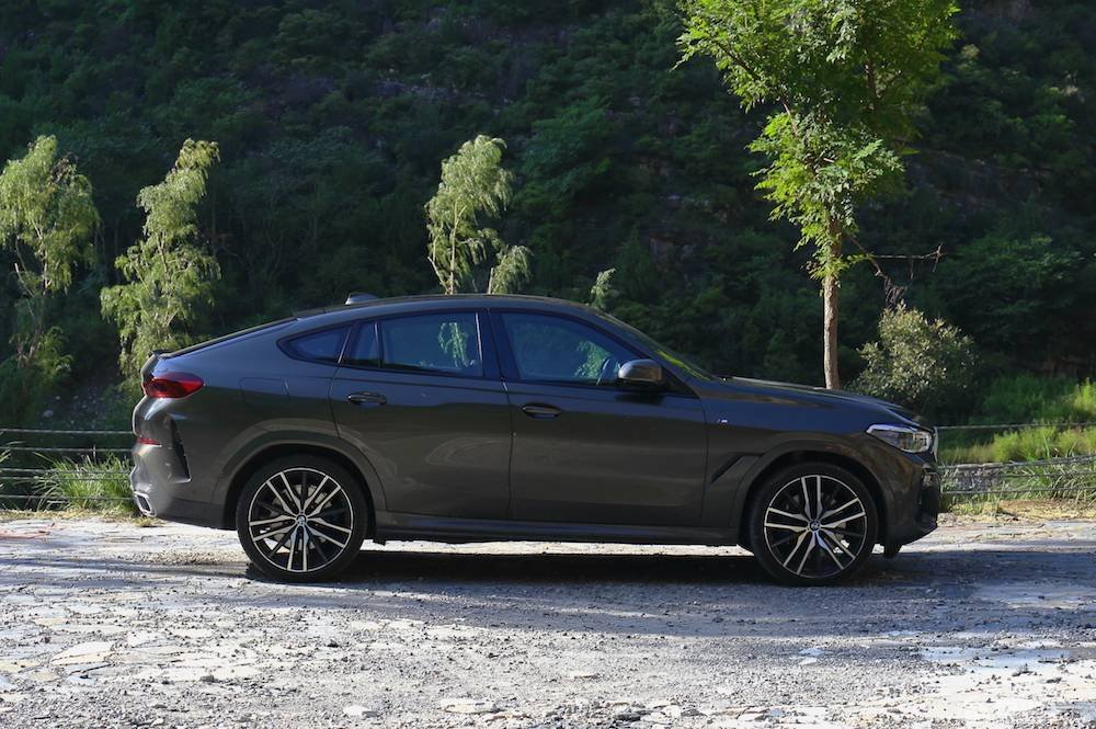 再掀轿跑SUV风潮 试全新一代BMW  X6