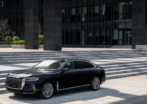 中国女排作为首批红旗H9车主 将与红旗品牌一起