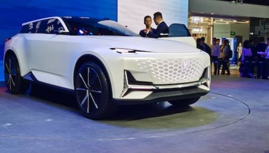 从长安汽车在北京车展发布高端概念车来看，未