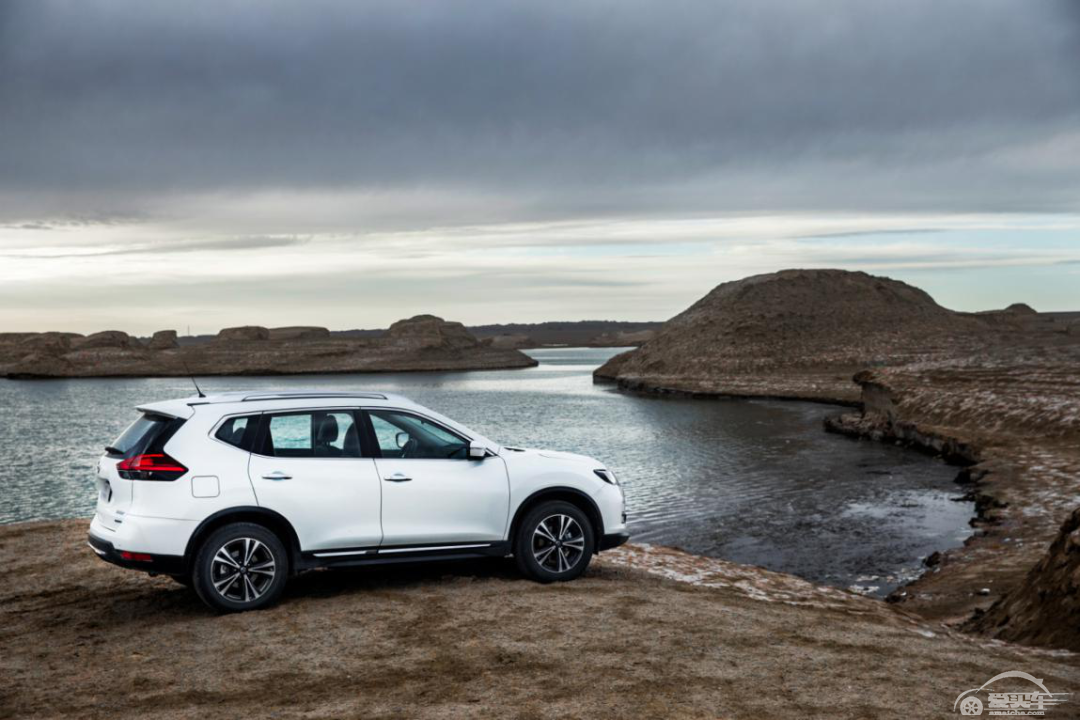 最强对抗 长安CS75PLUS、CR-V、奇骏、RAV4谁更胜一筹？