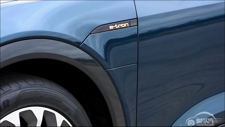 奥迪e-tron，先豪车，再电动