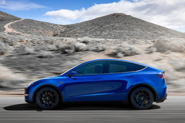  马斯克宣布7座版Model Y将于11月投产，12月初开始正式交付 