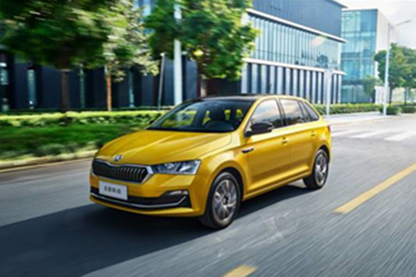  两厢车也能有“豪横”空间 这款10万级合资Spaceback 