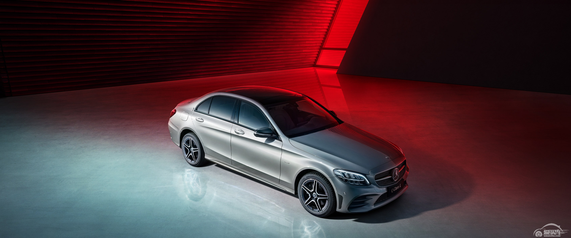 9月高端轿车销量：E级跌出前三，红旗H9挤下了辉昂