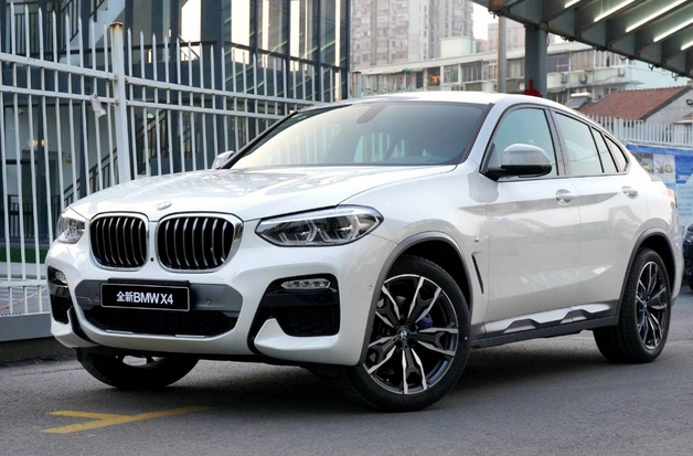 配置调整/高配降2.9万！新款宝马X4值不值得买？
