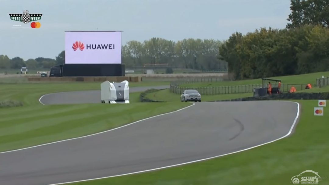 无人驾驶货车时速超80公里，司机远程可同时操控2辆