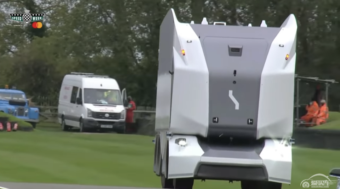 无人驾驶货车时速超80公里，司机远程可同时操控2辆