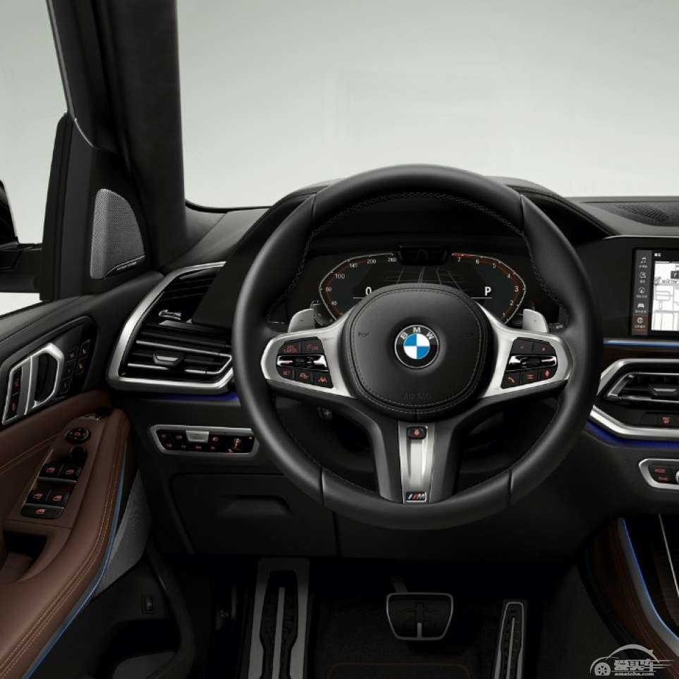 新款X5上市，配置有增有减，液晶触控钥匙没了？