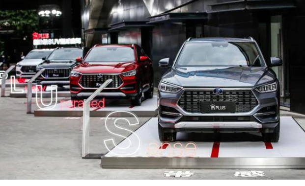 低趴宽体设计，品质不输合资！这样的宋PLUS会是