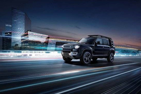  越野王者重生全新路虎卫士 