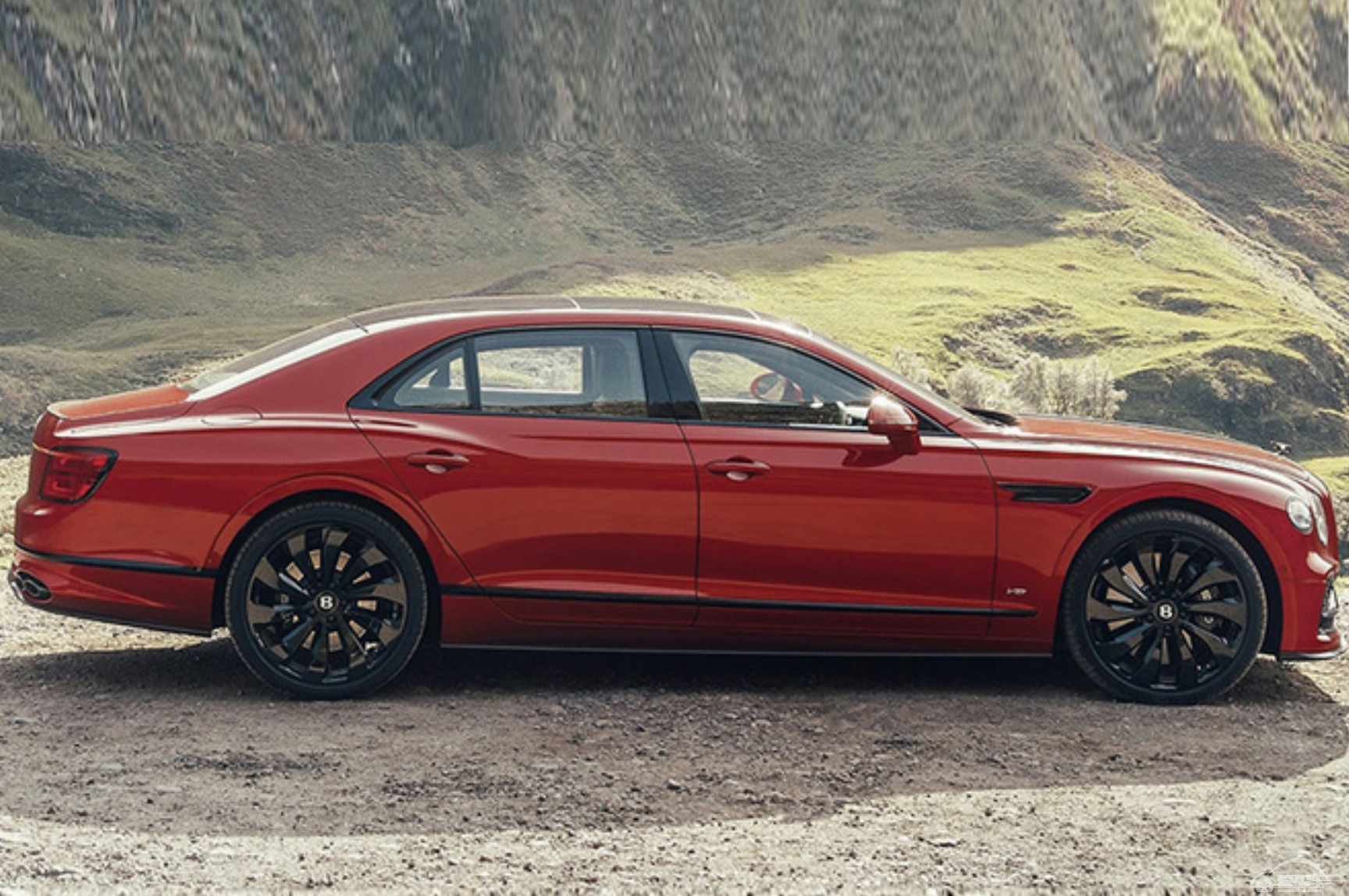 V8发动机配闭缸技术 宾利全新飞驰V8车型售价曝光