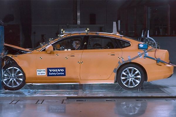  专注挽救生命：沃尔沃汽车安全中心成立20周年 