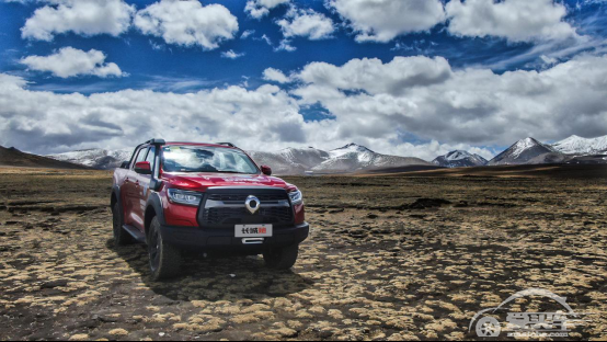 8848.86米 珠峰新高发布 长城炮全程实力护航