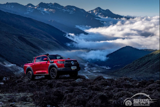 8848.86米 珠峰新高发布 长城炮全程实力护航