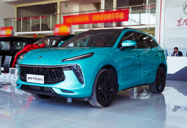  风行T5 EVO新车到店：猛兽座驾来袭，多项越级配置加成 