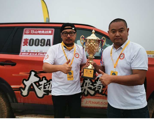  当买车原厂直装越野改装配件，这款专业越野SUV会强到什么地步？ 