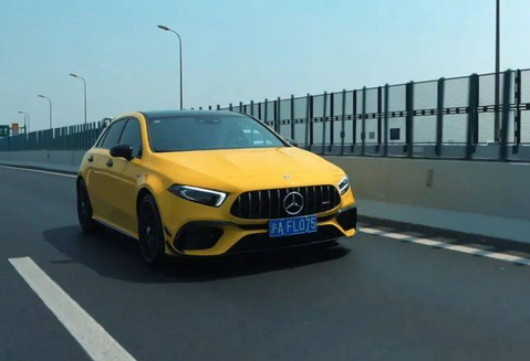 260万超跑不想开，偏喜欢60万小奔驰？