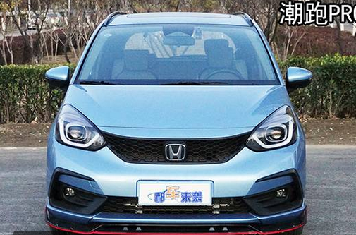  新车全款落地价10万元，年油费8100元，广汽本田飞度该如何选择？ 