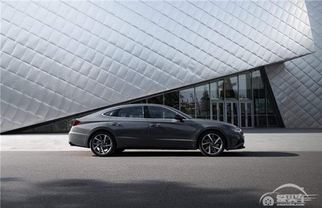 与雅阁和凯美瑞成三足鼎力，第十代索纳塔有何实力？