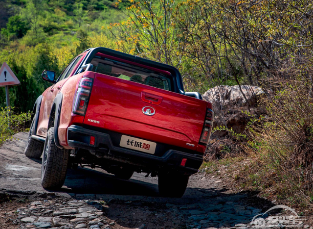 开这些车去山里走亲戚，他们一定夸你有眼光