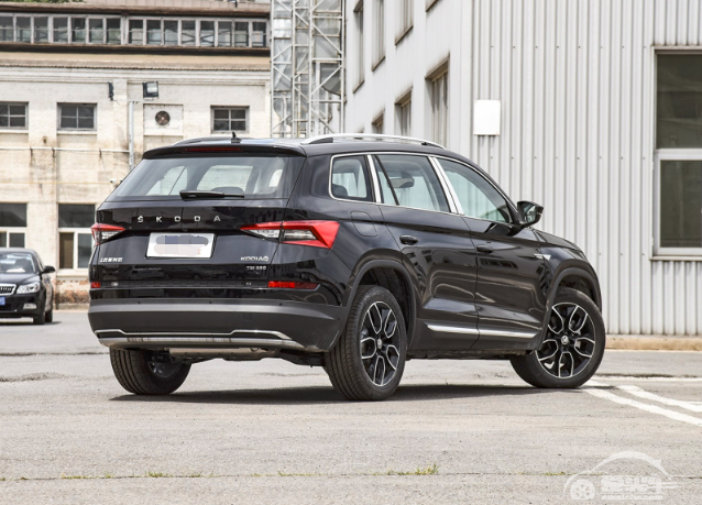 开这些车去山里走亲戚，他们一定夸你有眼光