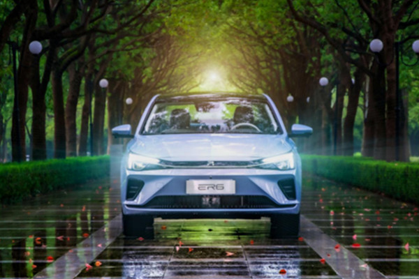  蝉联细分市场销量冠军！11月上汽R汽车ER6强势卫冕！ 