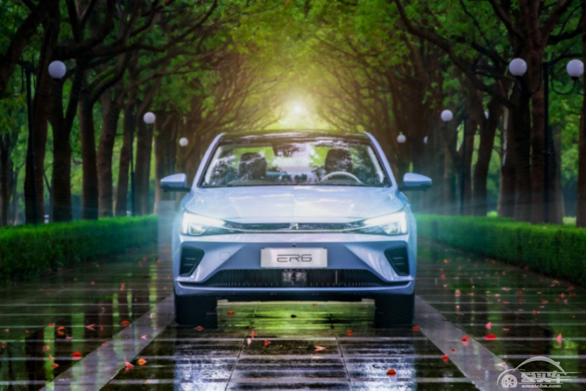 蝉联细分市场销量冠军！11月上汽R汽车ER6强势卫冕！