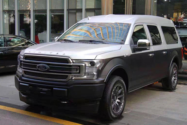  福特F150勇猛者，四驱国六可爬山涉水的七座商务车 