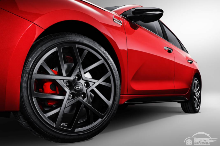 颜值与性能兼具，2021款菲斯塔凭什么能征服年轻人 ？