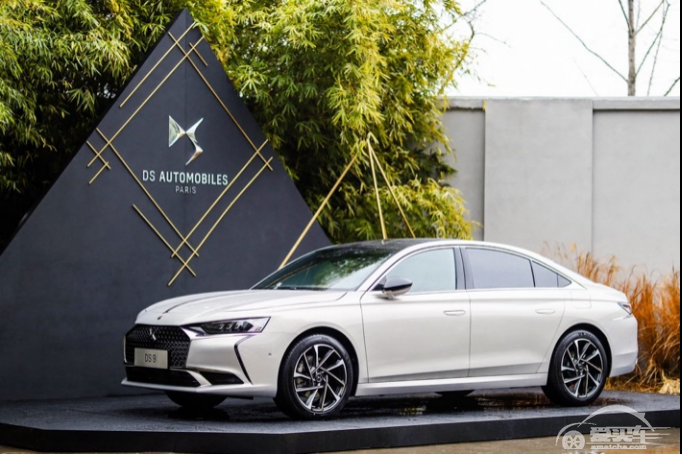 DS 联手《ELLEMEN睿士》深度诠释DS9法式高定设计