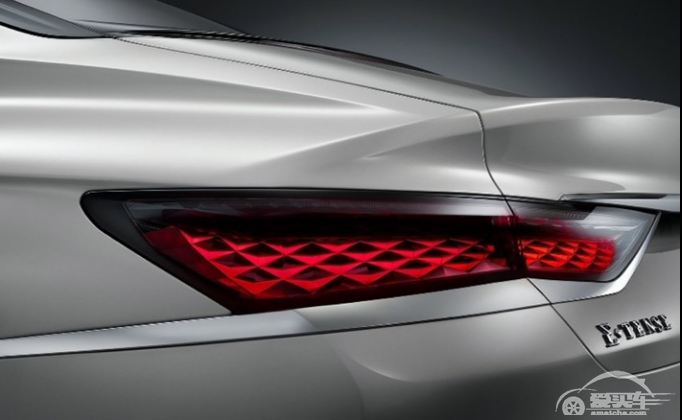 DS 联手《ELLEMEN睿士》深度诠释DS9法式高定设计