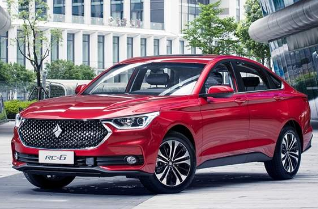 国产车真香！顶配落地不到15万，这4款轿车越级