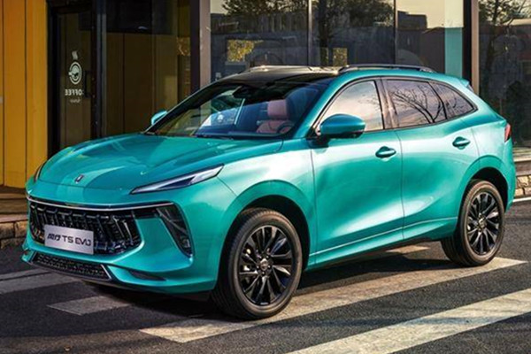  自主SUV的崛起！1.5T近200马力，内饰大屏，空间很舒适 