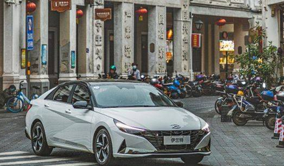  返乡路上不孤单， 看看第七代伊兰特有多好玩 