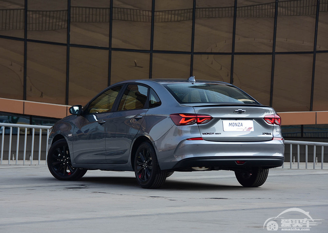 选这些合资车会被骂，但是真省油！不到10万起售还有大优惠