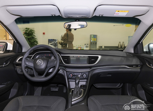 选这些合资车会被骂，但是真省油！不到10万起售还有大优惠