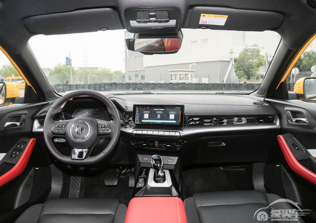 强烈推荐小年轻买：动感时尚还带T，关键入门价还不到十万元