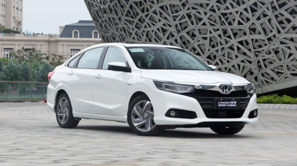  选这些合资车会被骂，但是真省油！不到10万起售还有大优惠 