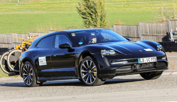  3 月 4 日全球首秀：多面手 Taycan Cross Turismo 的最后试炼 