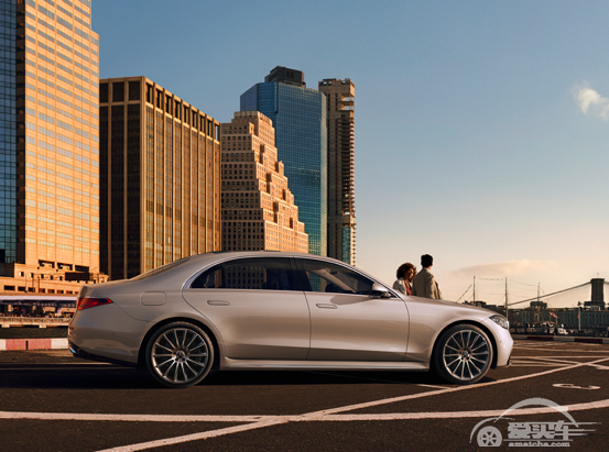 五十岁的男人开什么车合适？这三款大气又不失体面！