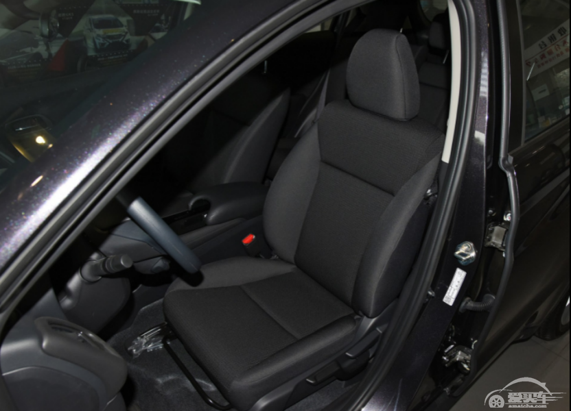 什么叫降维打击？花小型SUV的钱买紧凑型的SUV就是最佳诠释