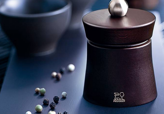  企业历史比奔驰还悠久？标致汽车换标这事儿，可能真不简单 