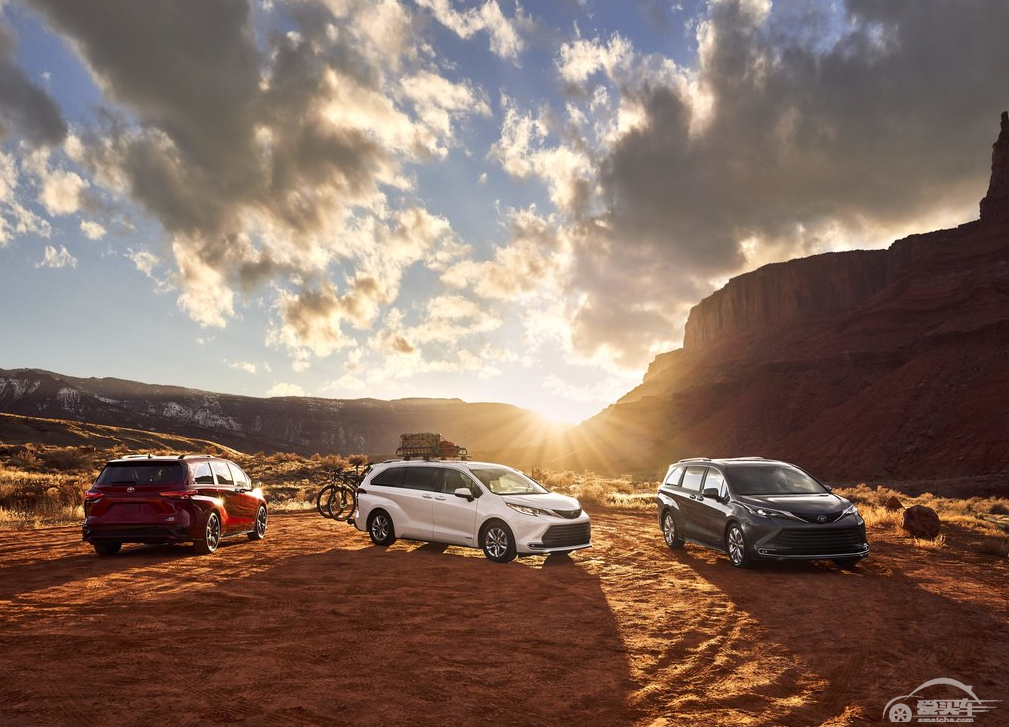 埃尔法加价50万，丰田这款MPV只卖30万却更大，你会买哪款？