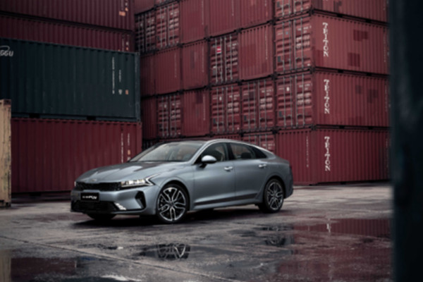  引领安全出行新时代 起亚K5（凯酷）获IIHS“安全之选” 